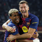 Lamine Yamal y Robert Lewandowski