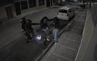 Baleado en la cabeza al proteger a su novia en SP